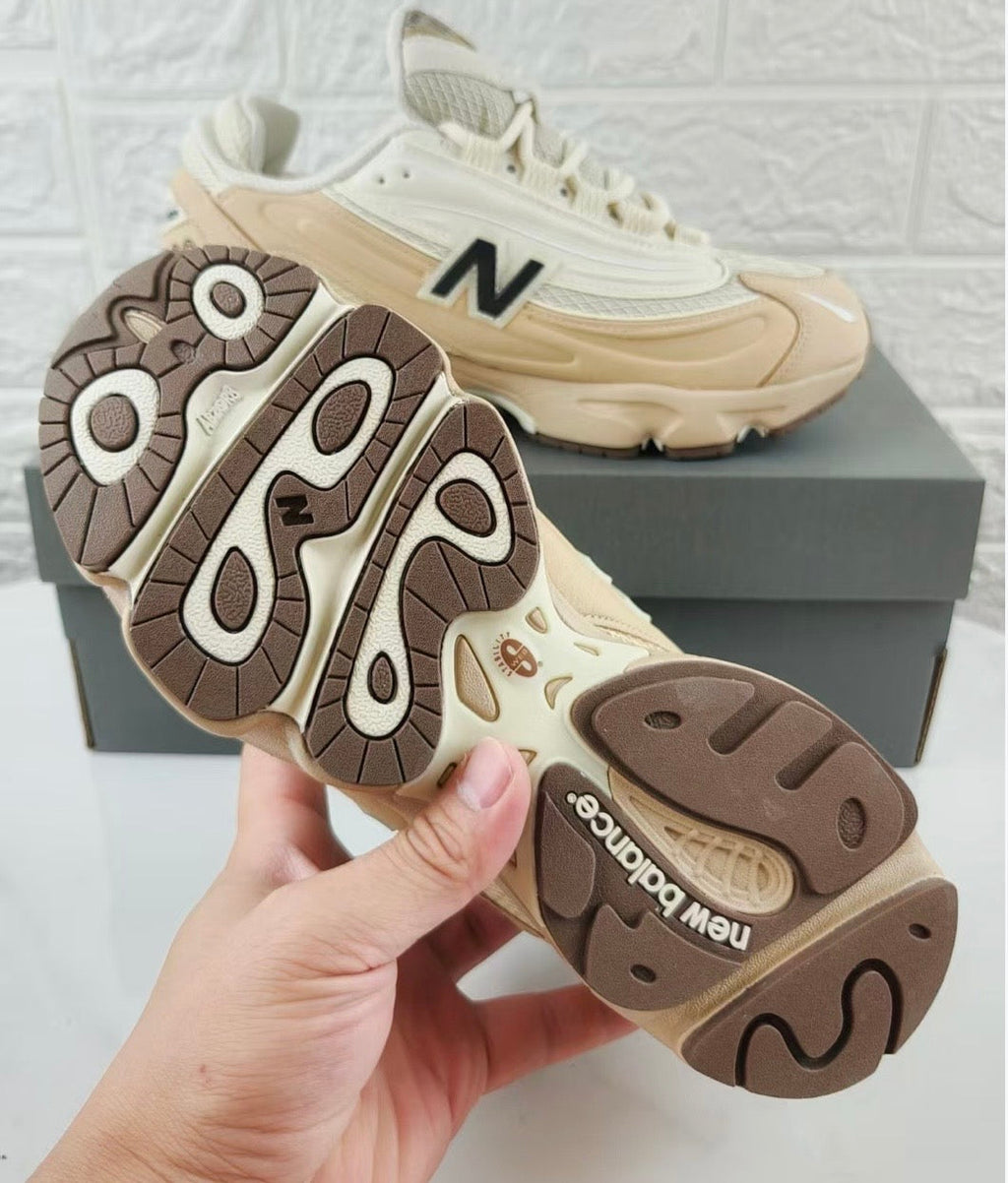 New Balance 1000