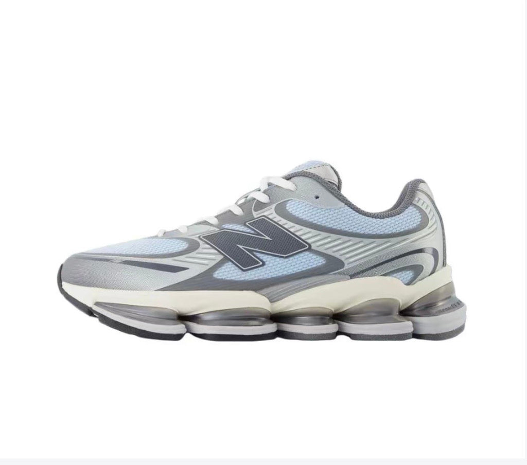 New Balance 2000