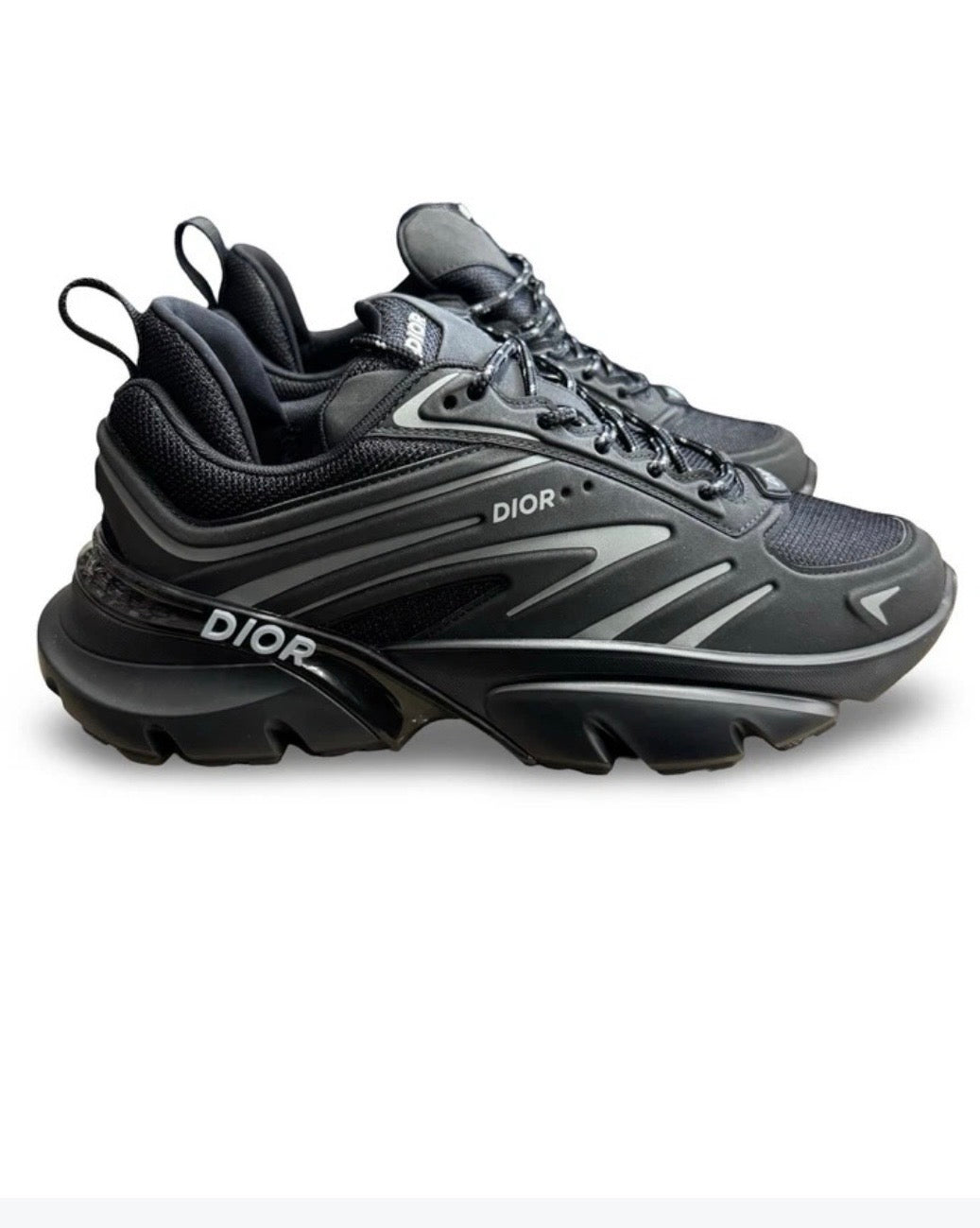 Dior B44