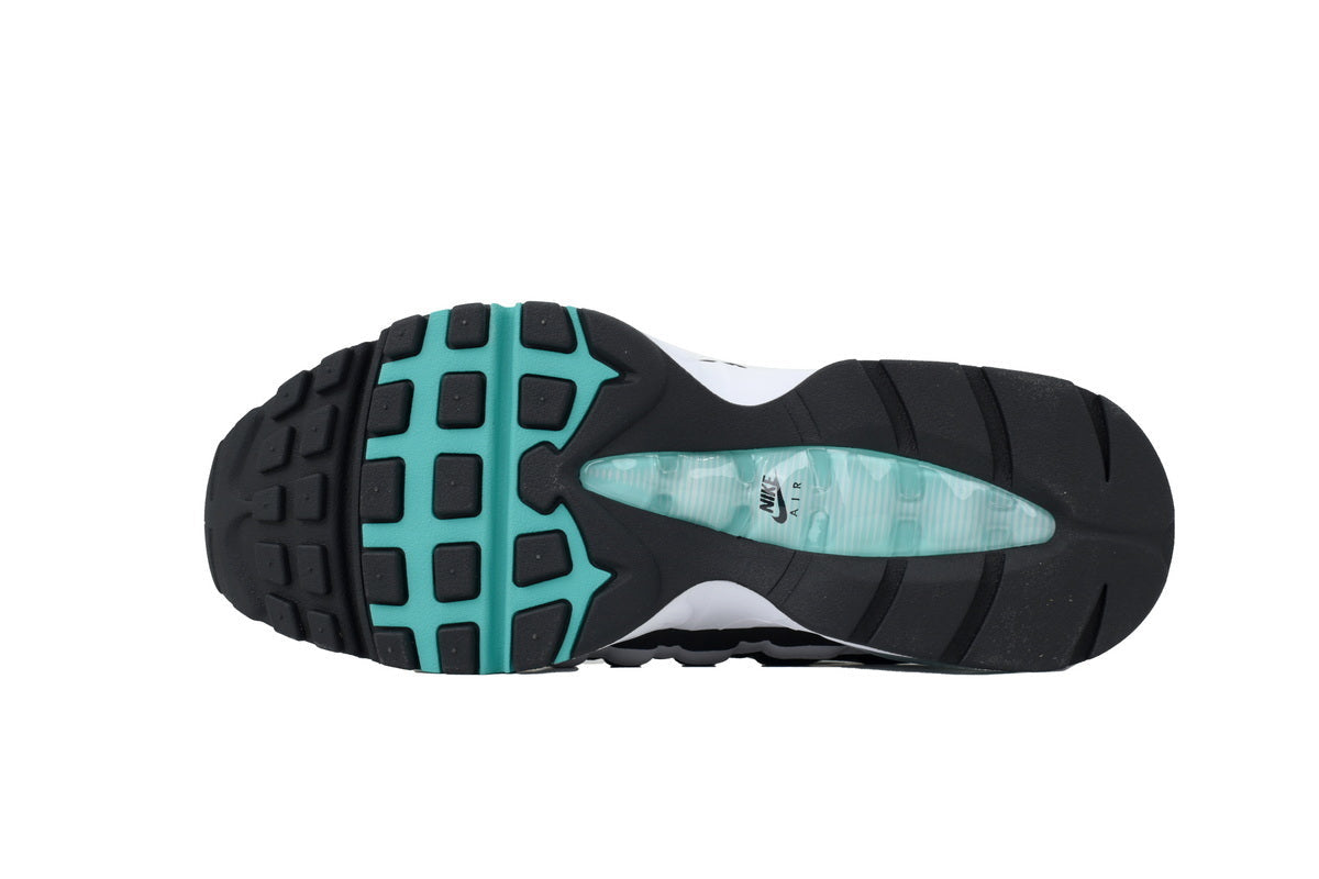 Nike Air Max 95 à bordure noire