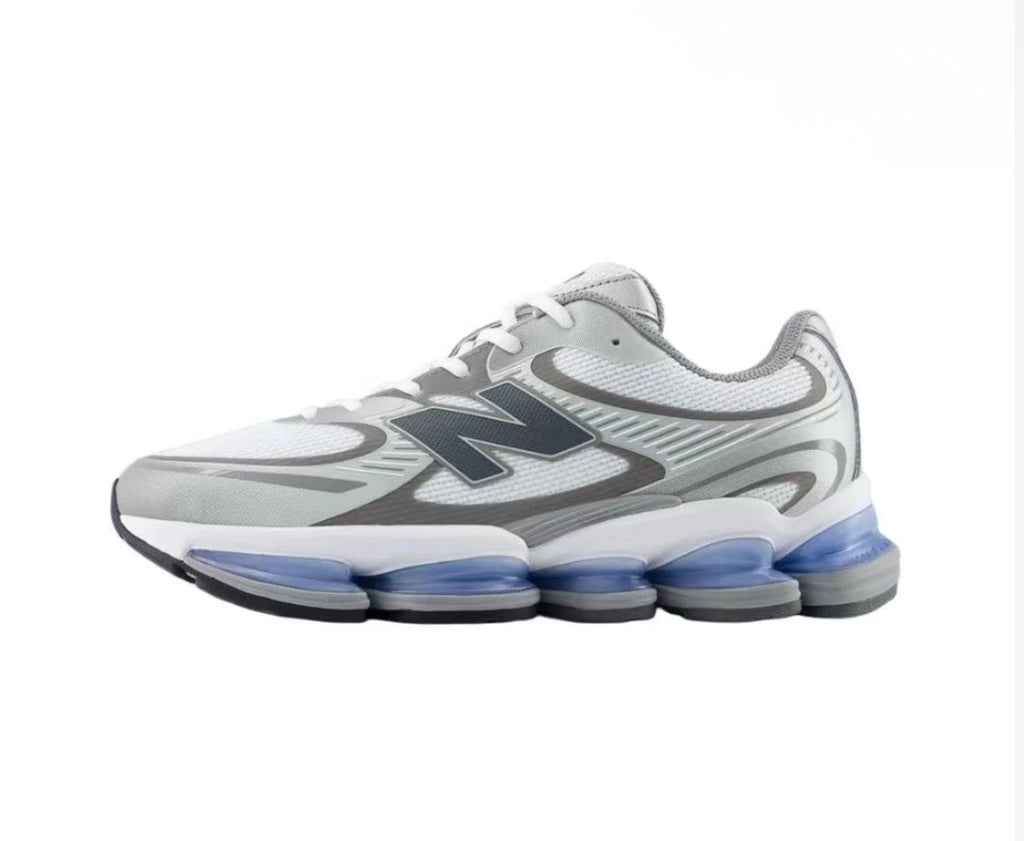 New Balance 2000