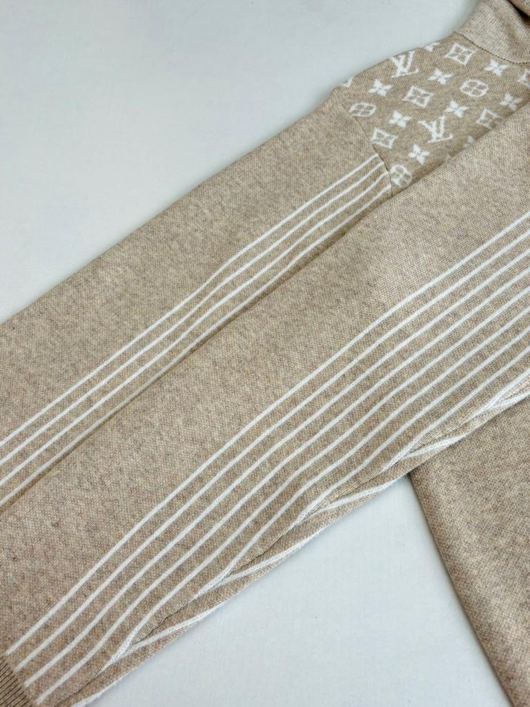 Pull Zip LV