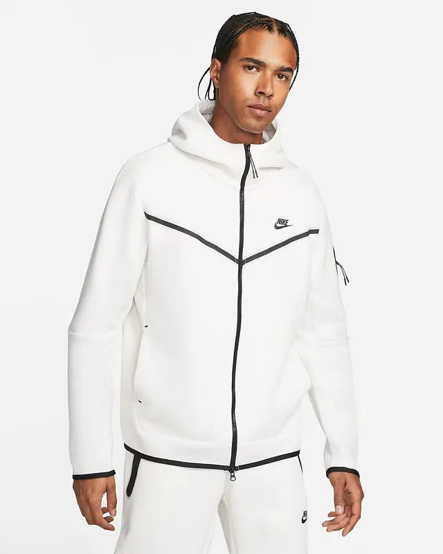 survêtement Nike teck