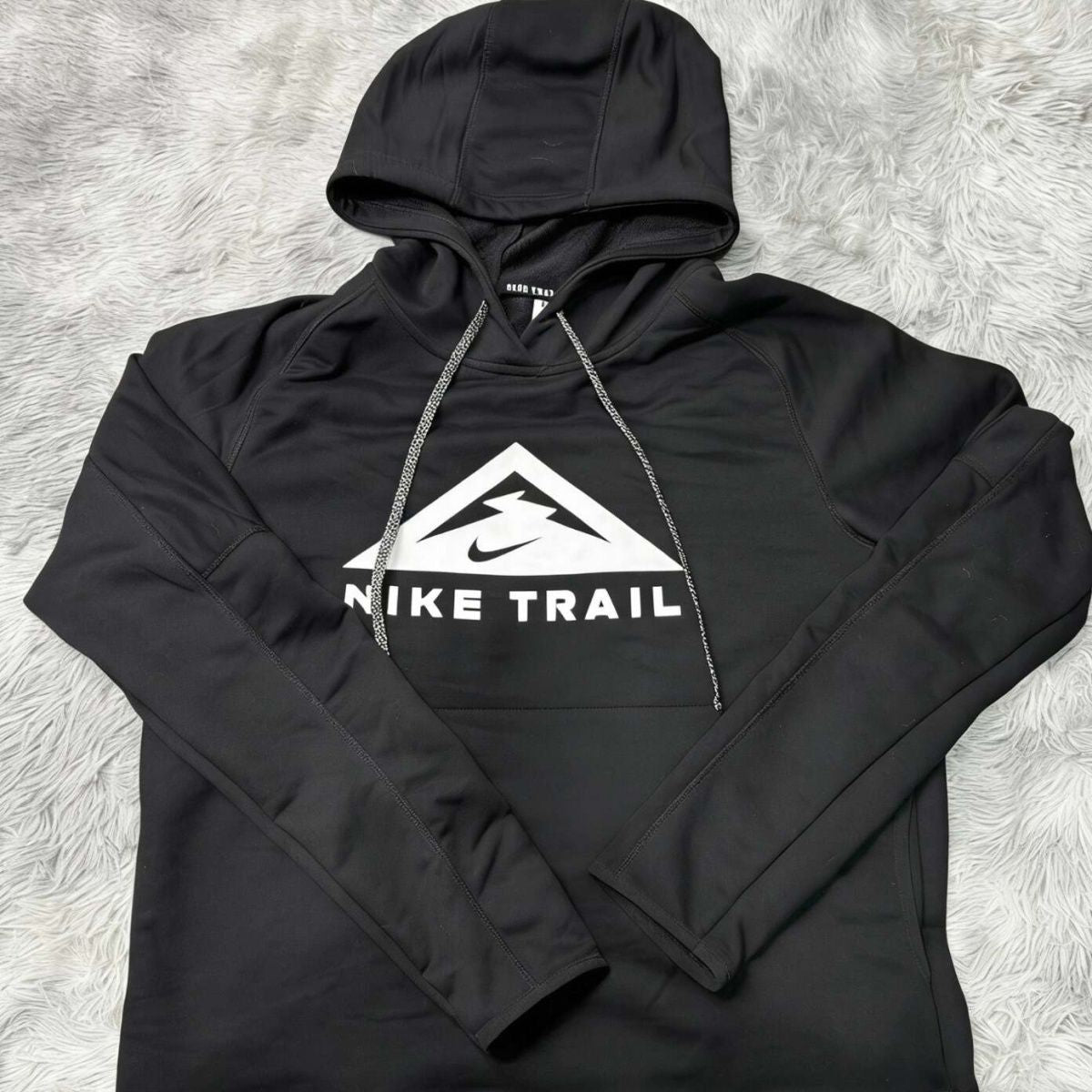Survêtement Pull + Pantalon – Nike
