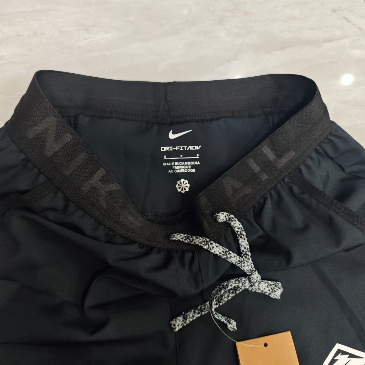 Survêtement Pull + Pantalon – Nike